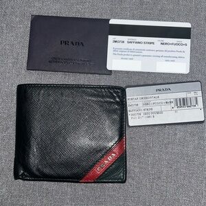 EUC Prada Mens Black Saffiano Stripe Leather Bi-fold Wallet 2MO738 Nero+Fuoco
